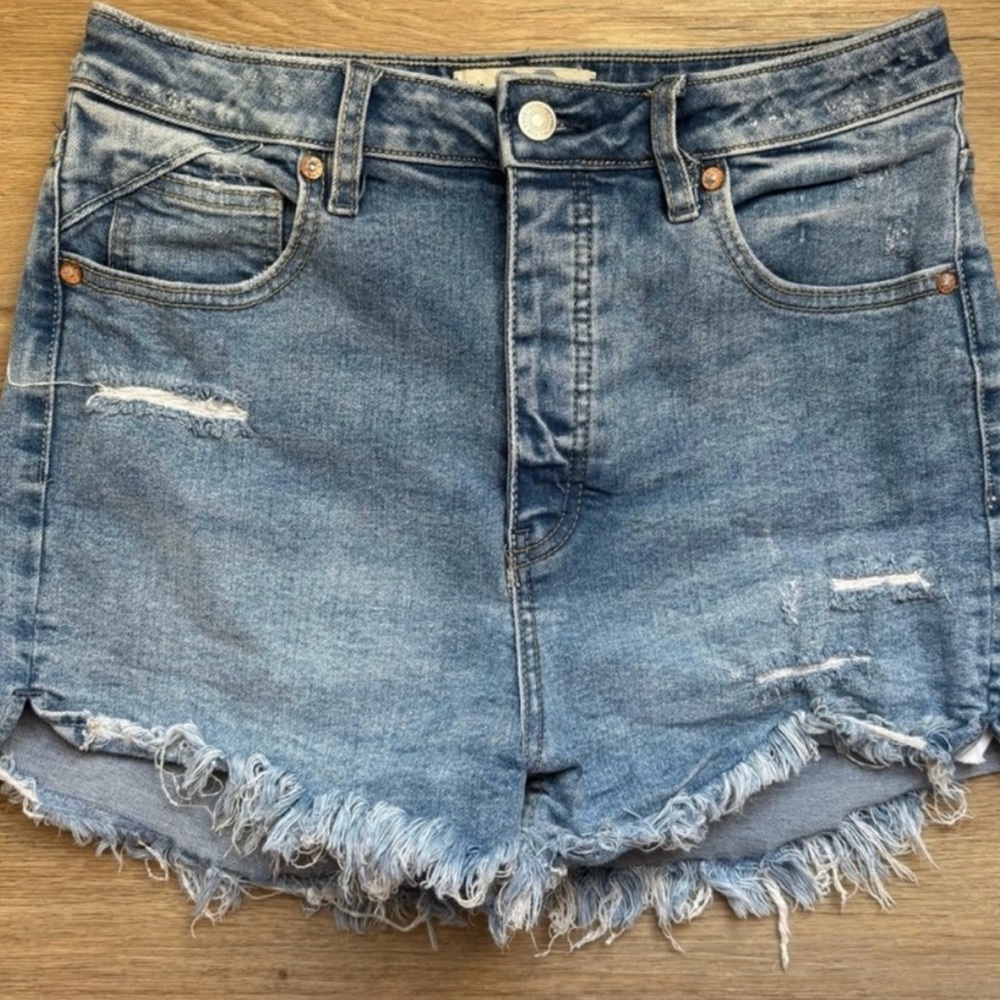 We The Free Blue Distressed Jean Shorts High Waist LIKE NEW